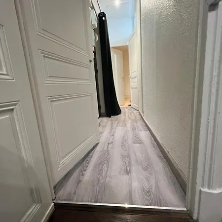 Le Marceau, T2 Equipe Au Coeur De Appartement *